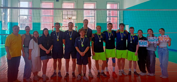Першість К-ПНУ з паркового волейболу серед чоловічих команд до Дня фізичної культури і спорту Першість К-ПНУ з паркового волейболу серед чоловічих команд до Дня фізичної культури і спорту